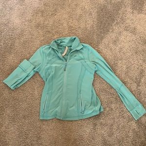 Lululemon performance material zip